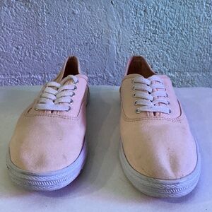 Used Universal Thread Target Light Orange Canvas Sneaker